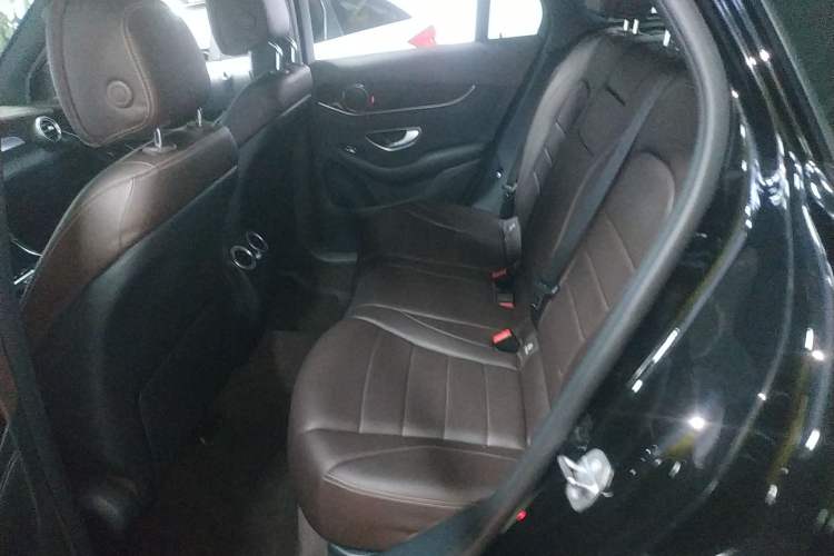 Used Mercedes-Benz GLC 2018 GLC 260 4MATIC Luxury Model