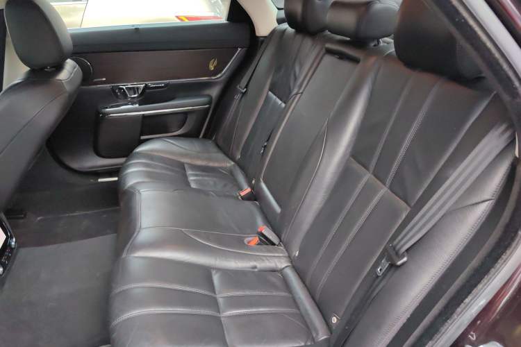 Used Jaguar XJ 2014 XJL 2.0T Two-Wheel-Drive Elegant Business Edition
