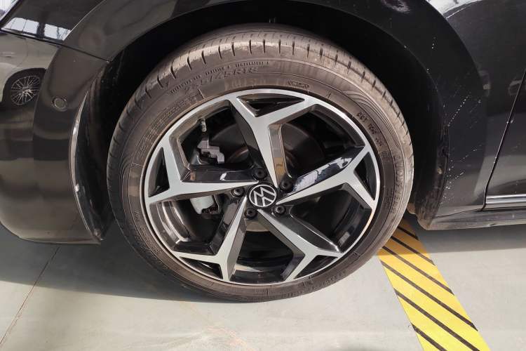 Used Volkswagen Passat 2023 Restyled 330TSI Starry Luxury Edition
