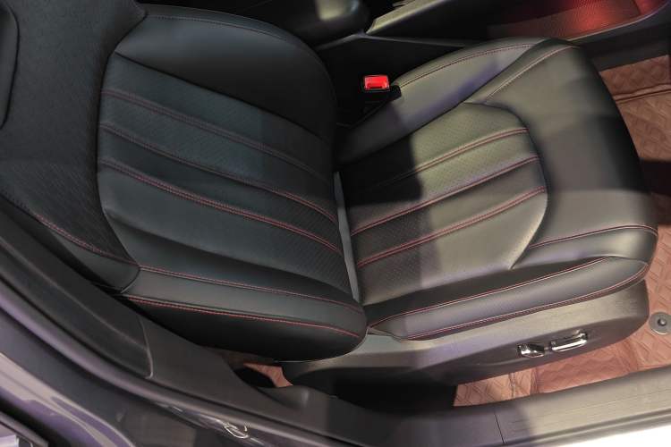 Used GAC Trumpchi EMPOW 2021 270T DCT J16 Version
