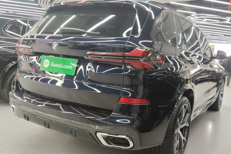 Used BMW X5 2023 xDrive 30Li Luxury M Sport Night Edition Package
