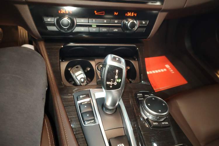 Used BMW 5 Series 2014 525Li Luxury Design Package