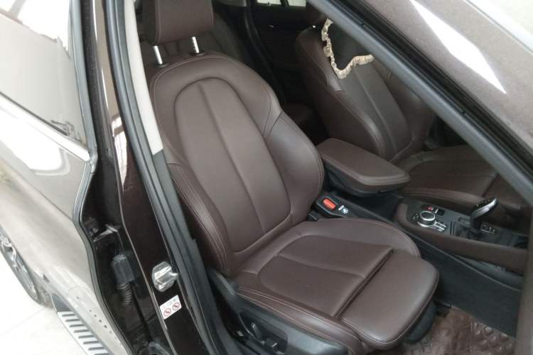 Used BMW X1 2020 sDrive25Li Leading Model
