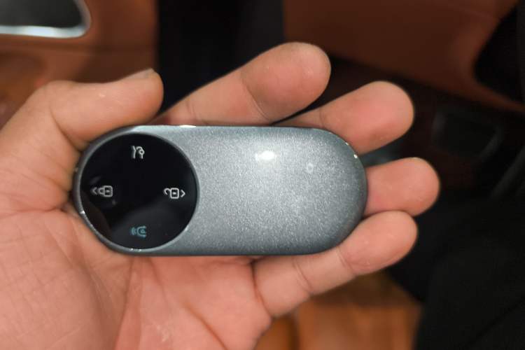 Used Hima AITO M8 2025 Extended-Range Max+ Version 53.4 kWh 5-Seater Edition