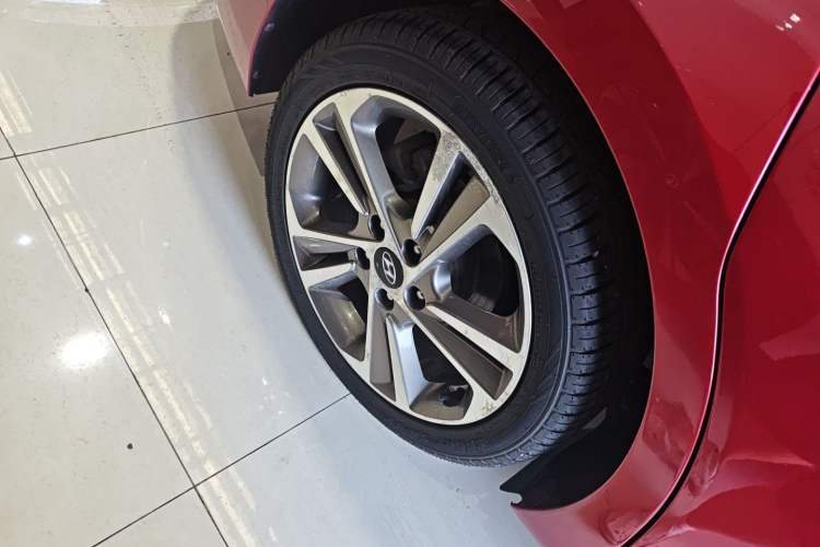 Used Hyundai Elantra 2016 1.6L Automatic ZhiXuan – Elite Version

