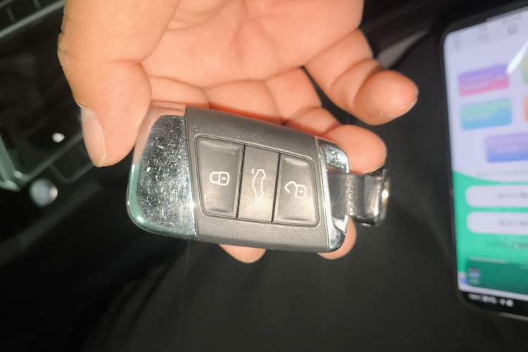 Used Volkswagen Magotan 2023 2 Million Units Limited Edition 330TSI DSG Leading Version
