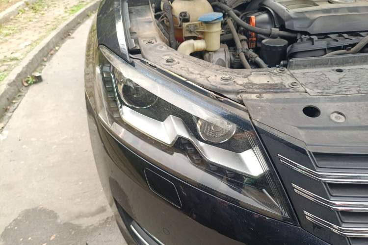 Used Volkswagen Passat 2014 1.8TSI DSG Prestige Navigation Edition
