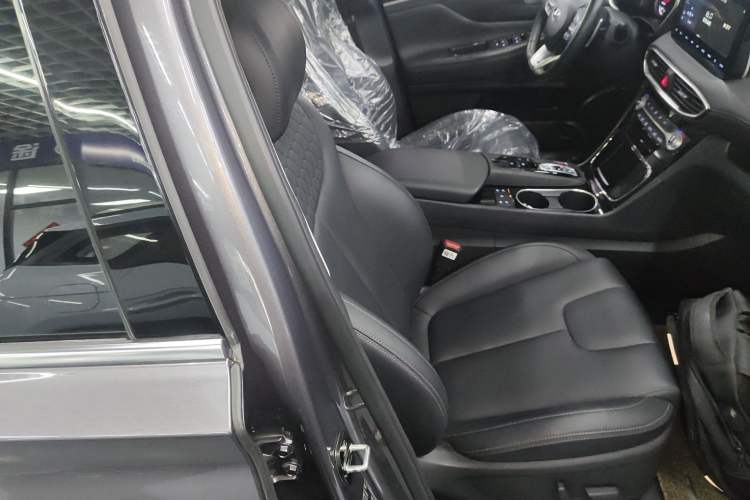 Used Hyundai Santa Fe 2019 380 TGDi TOP Automatic Two-Wheel Drive Flagship Version China VI Standard
