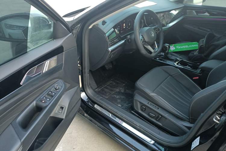 Used Volkswagen Passat 2024 330TSI Starry Elite Edition
