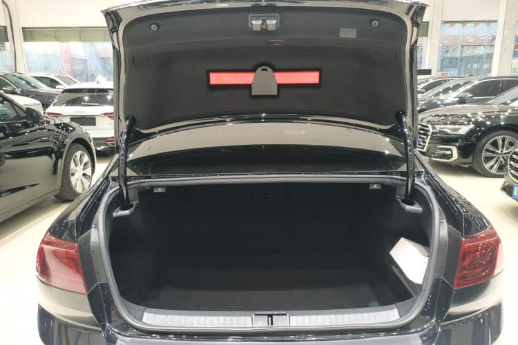 Used Volkswagen Magotan 2023 2 Million Units Limited Edition 330TSI DSG Leading Version