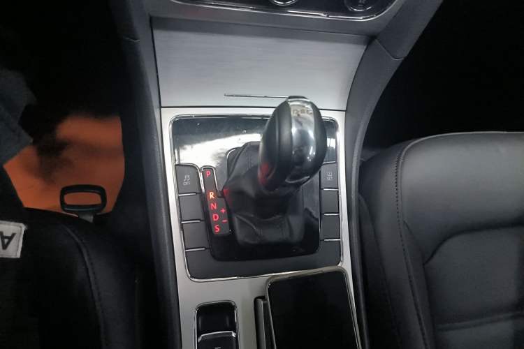 Used Volkswagen Passat 2015 1.4TSI DSG Prestige Edition