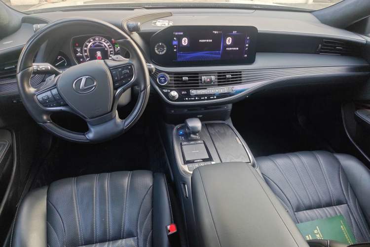 Used Lexus LS 2021 500h Executive Edition
