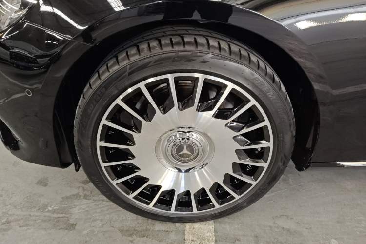 Used Mercedes-Benz E-Class 2020 Facelift E 300 L Stylish Edition
