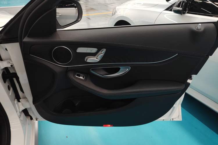 Used Mercedes-Benz C-Class 2017 Facelift C 200 L Sport Edition
