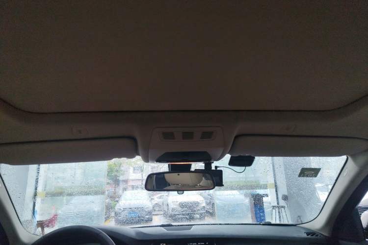 Used BMW 5 Series 2014 525Li Luxury Design Package
