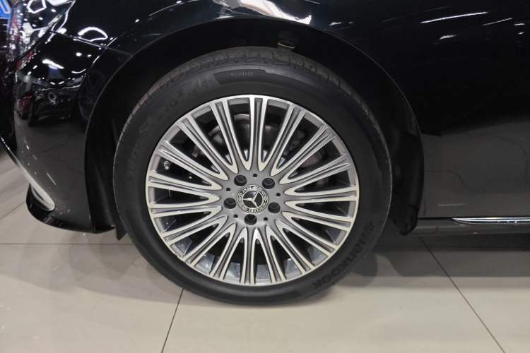 Used Mercedes-Benz E-Class 2021 Restyled E 300 L Luxury Edition
