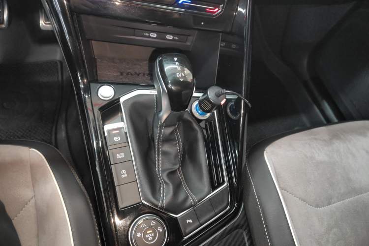 Used Volkswagen Tayron 2020 380TSI All-Wheel Drive R-Line Connected Version
