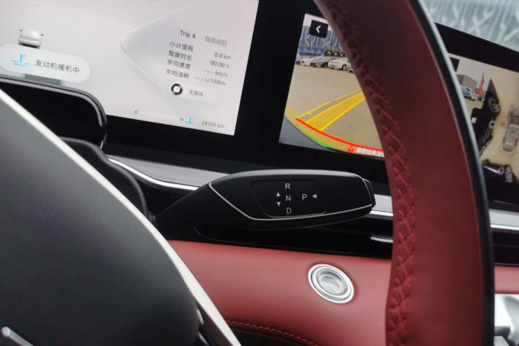 Used  Stellar 2023 400T Four-Wheel Drive Deluxe Edition
