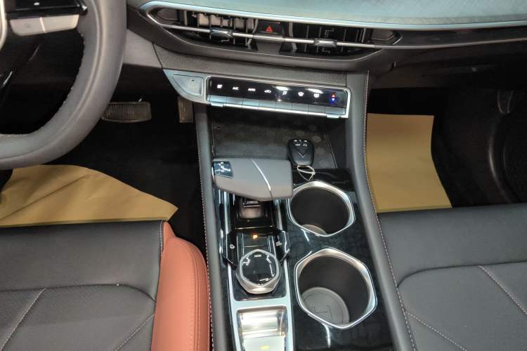 Used Changan Eado 2023 Changan Edition PLUS Blue Whale NE 1.4T GDI DCT Prestige Version