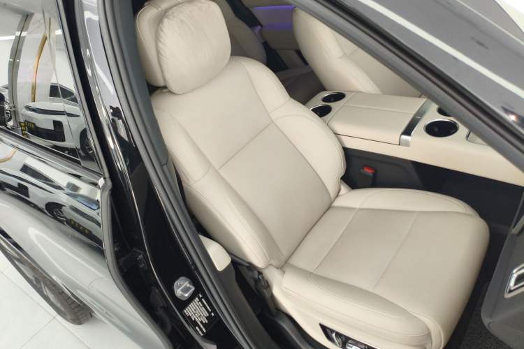 Used Li Auto L8 2024 PRO Model
