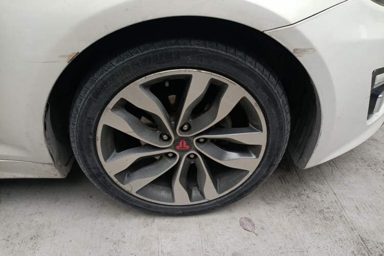 Used Kia K5 2015 2.0L Automatic LUX
