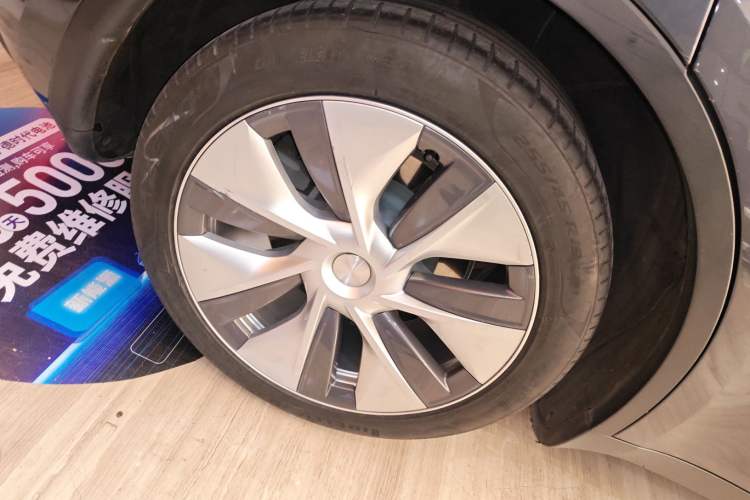 Used Tesla Model Y 2022 Rear-Wheel-Drive Version
