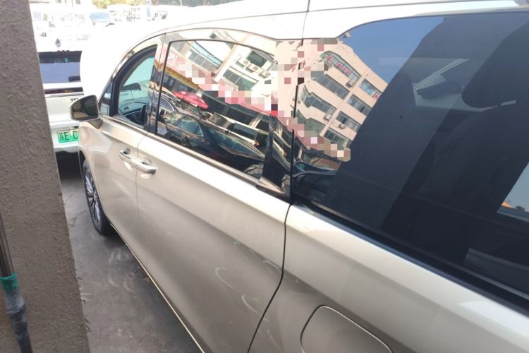 Used Buick GL8 2022 ES Land Cruiser 653T Luxury Model
