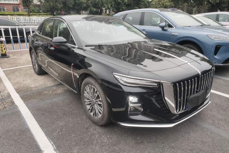 Used Hongqi H5 
