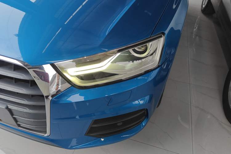 Used Audi Q3 2016 35 TFSI Fashion Model
