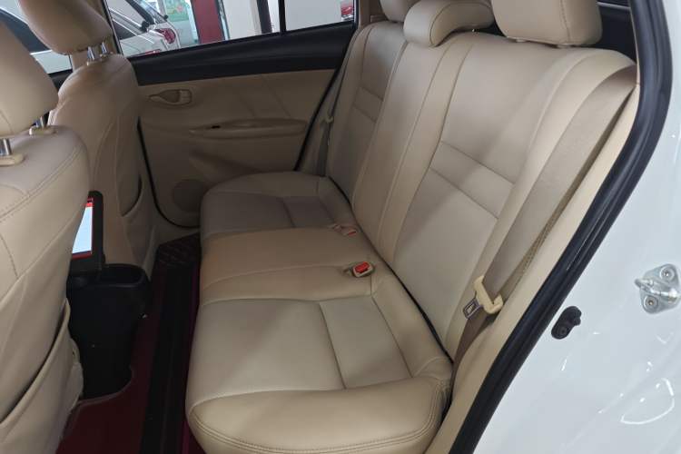 Used Toyota YARiS L 2019 1.5E CVT Dynamic Edition China VI compliant
