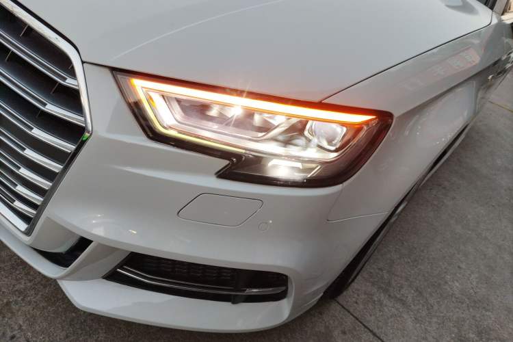 Used Audi A3 2020 Limousine 35 TFSI Fashion Edition China VI Emission Standard