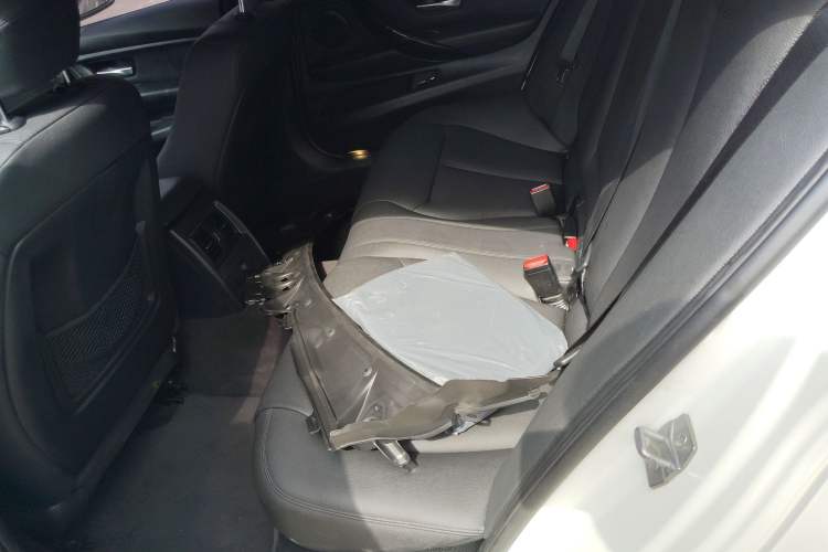 TDK.VehicleDetails.img