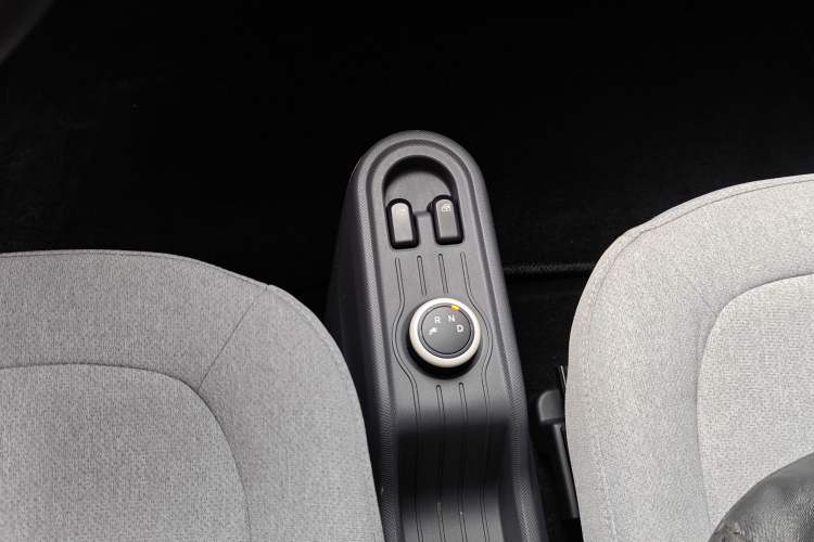 Used Wuling Hongguang MINIEV 2022 Macaron Premium Model – Lithium Iron Phosphate