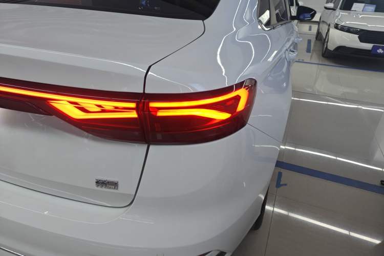 Used Geely Auto Emgrand 2022 4th Generation 1.5L CVT Luxury Model