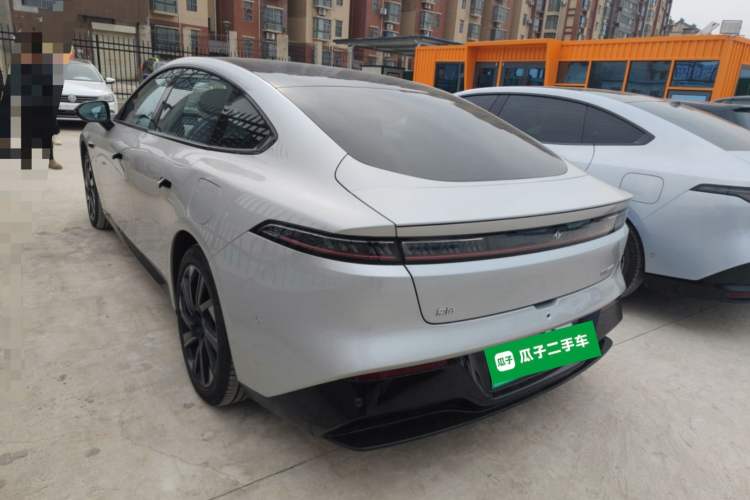 Used  eπ007 2024 540 All-Wheel Drive Pro Edition