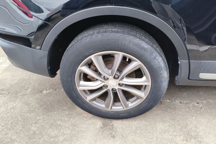 Used Geely Auto Emgrand X7 Sport 2018 1.8TD Automatic Two-Wheel Drive Smart Connect 4G Internet Edition
