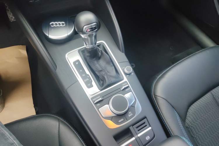 Used Audi A3 2019 Limousine 35 TFSI Fashion Edition China V standard
