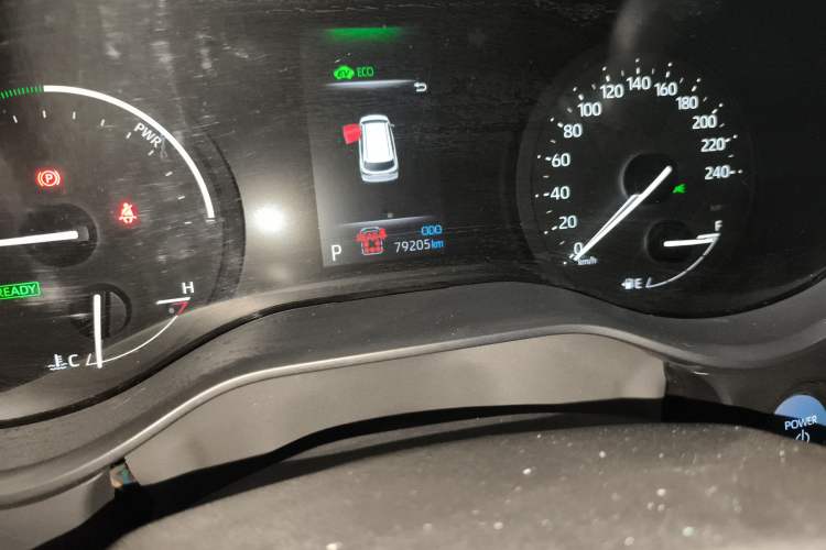 Used Toyota Granvia 2023 2.5L Hybrid Comfort Edition