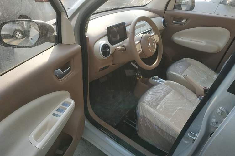 Used Wuling Hongguang MINIEV 2025 Four-Door Version Advanced Edition