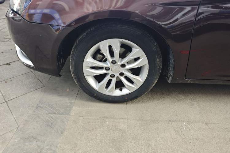 Used Geely Auto Emgrand 2015 Sedan 1.5L CVT Upward Version