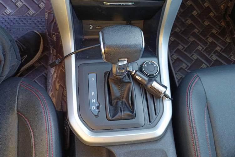 Used SAIC MAXUS T60 2017 2.0T Gasoline Automatic 4x4 High-Ride Elite Standard Cabin
