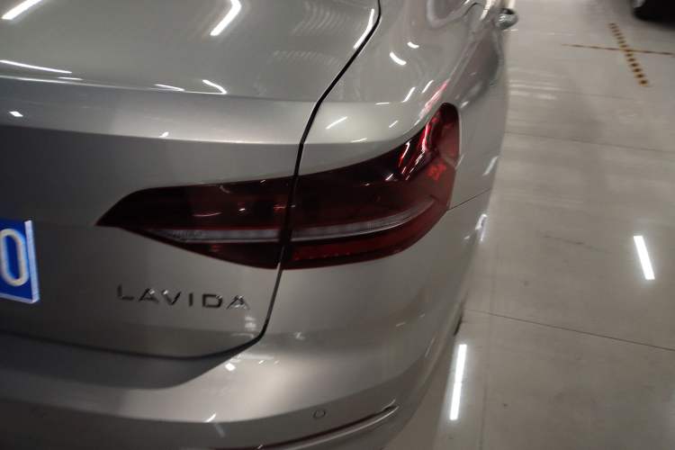 Used Volkswagen Lavida 2022 1.5L Automatic Comfort Edition
