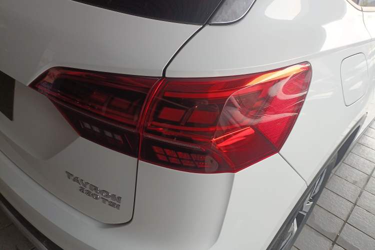 Used Volkswagen Tayron 2019 330TSI Two-Wheel-Drive Luxury Version China V Emission Standard
