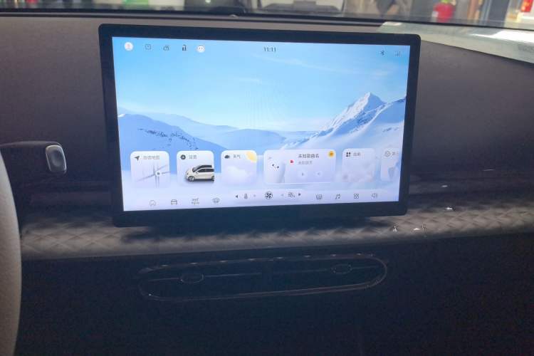 Used  3 2023 505km Air