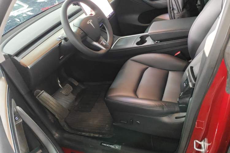 Used Tesla Model Y 2022 Rear-Wheel-Drive Version