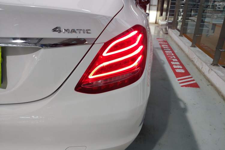 Used Mercedes-Benz C-Class 2015 C 200 L 4MATIC