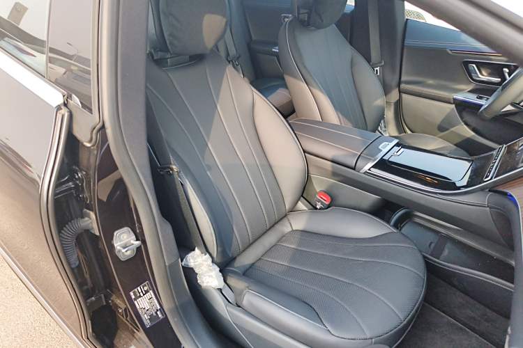 Used Mercedes-Benz EQE 2025 500 4MATIC Pioneer Edition