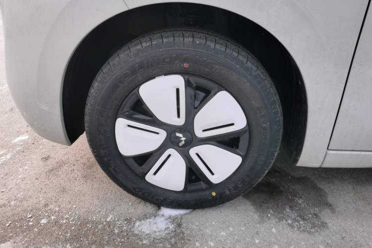 Used Wuling Hongguang MINIEV 2025 Four-Door Version Advanced Edition