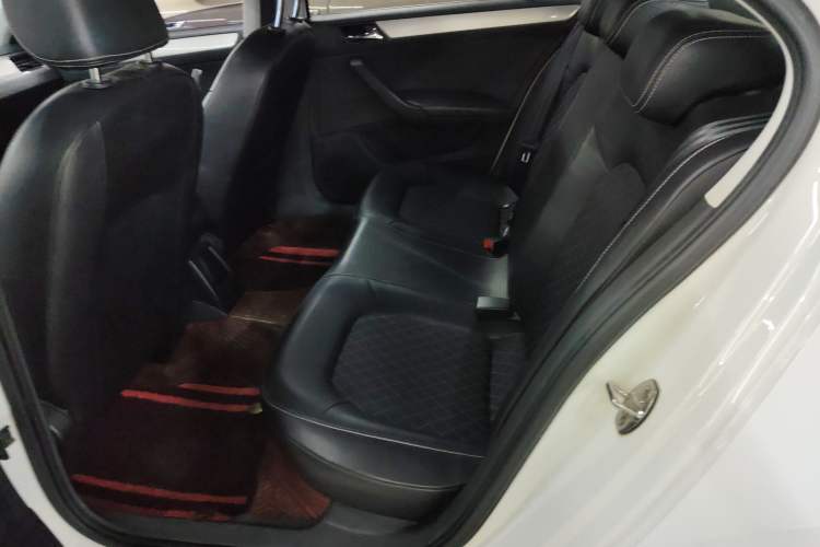 Used Skoda Rapid 2019 1.5L Automatic Comfort Edition China VI Standard
