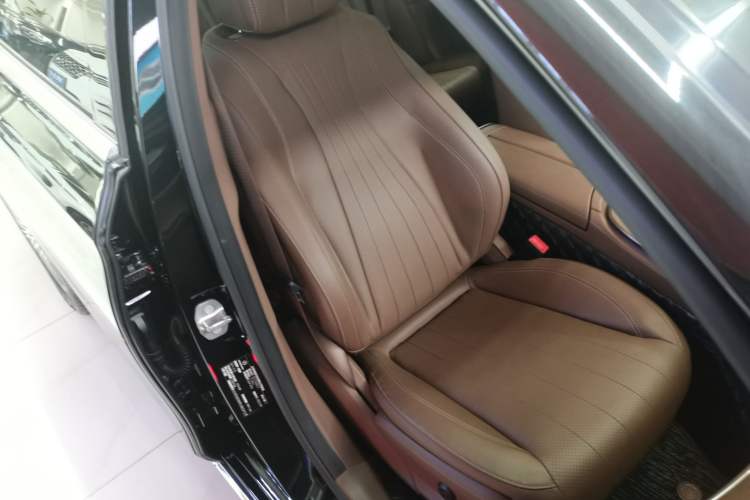 Used Mercedes-Benz E-Class 2023 E 300 L Stylish Model
